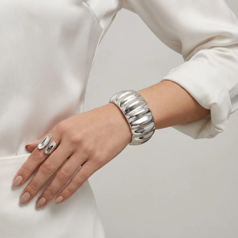 Jewelry try-on
